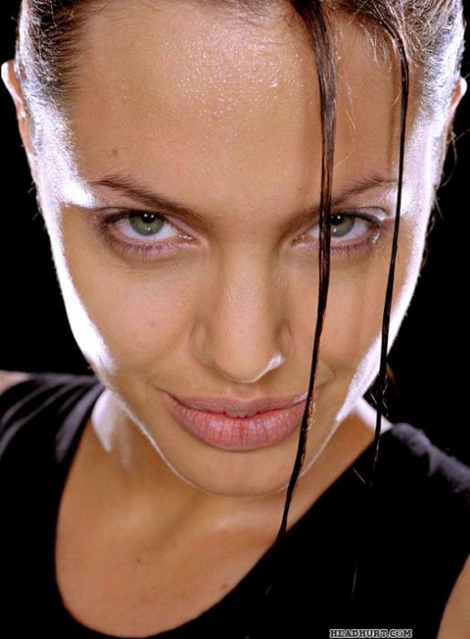 Angelina Jolie 32.jpg