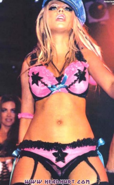 Christina Aguilera 33.jpg